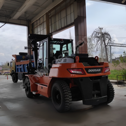 Montacargas Doosan de 16 Toneladas para Alquiler – 2023